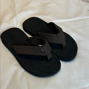 Rainbows kids Brown and Black Flip Flops